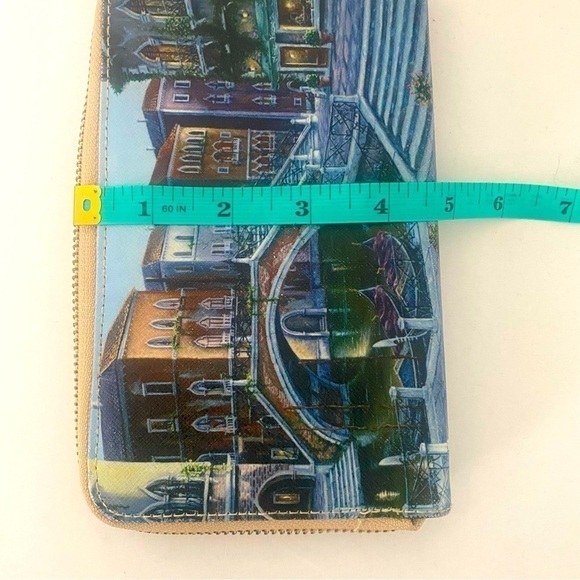 Women’s Zip Around Wallet Building Print Sky Blue - Picture 4 of 5